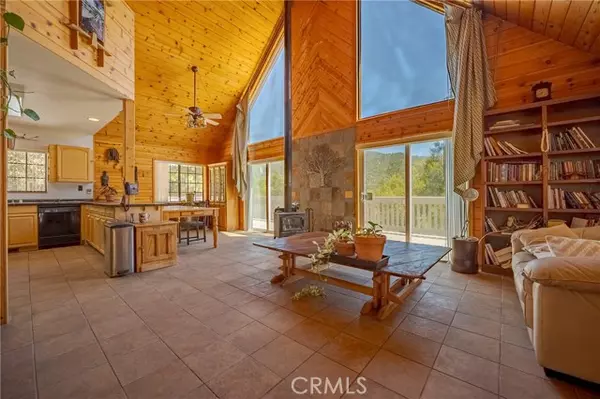 Mariposa, CA 95338,2471 Kokanee RD