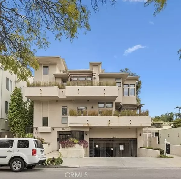 Studio City, CA 91604,11847 Laurelwood DR 105