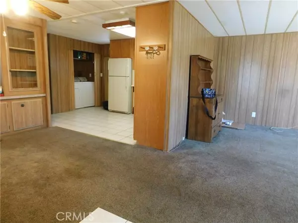 Yucaipa, CA 92399,12151 FREMONT ST 33