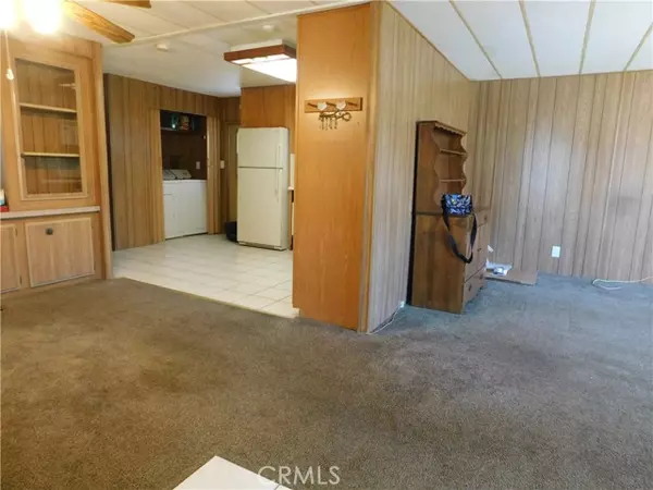 Yucaipa, CA 92399,12151 FREMONT ST 33