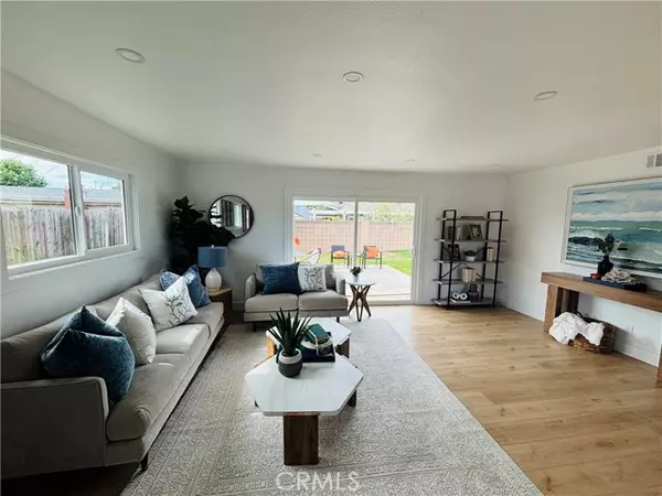 Huntington Beach, CA 92647,6781 Retherford DR