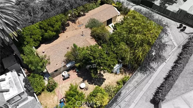 19138 Topham ST, Tarzana, CA 91356