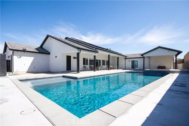 1204 Arbenz CIR, Corona, CA 92881