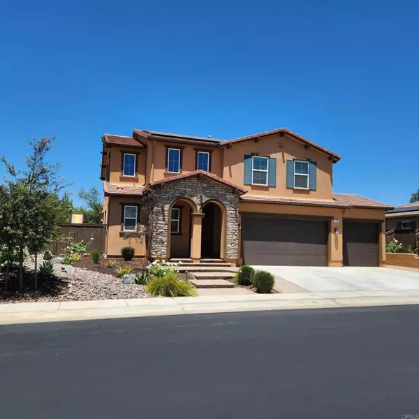 2545 Blackbird GLN, Escondido, CA 92029