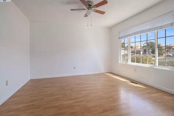 Pittsburg, CA 94565,979 Newcastle WAY