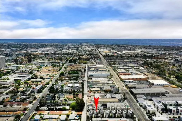 Costa Mesa, CA 92627,780 Wonder LN