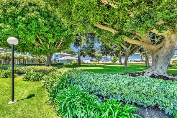 Huntington Beach, CA 92649,4648 Vista Bahia DR 16