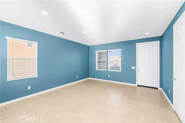 Victorville, CA 92394,15998 Shawnee LN