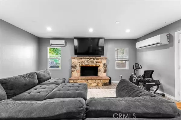 Lynwood, CA 90262,12029 2nd AVE