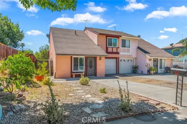 6864 John Dr, Jurupa Valley, CA 92509