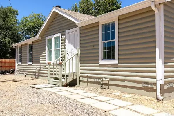 Julian, CA 92036,35170 LILAC LN