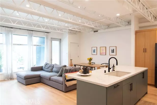 1250 N Harper AVE 403, Los Angeles, CA 90046
