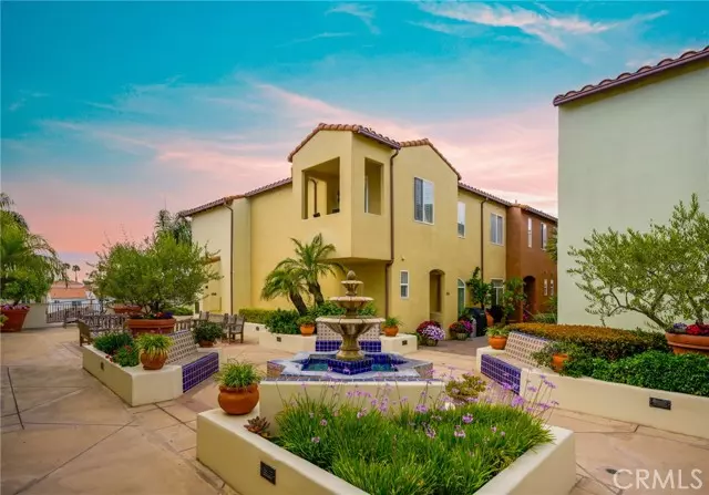 Huntington Beach, CA 92648,354 5th ST