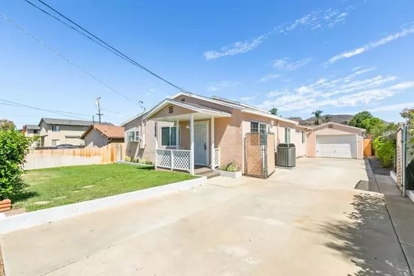 1234 Persimmon AVE, El Cajon, CA 92021