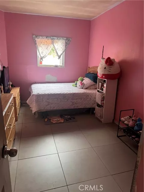 Los Angeles, CA 90003,333 E 84th ST