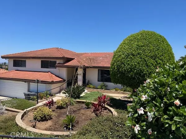 217 Hawthorne CIR, Vista, CA 92083