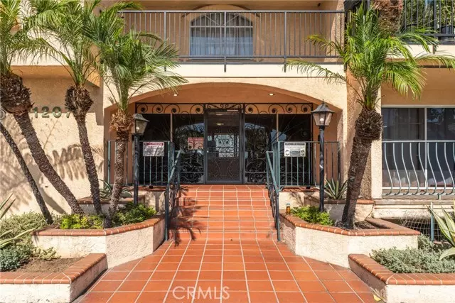 1207 Obispo AVE 107, Long Beach, CA 90804