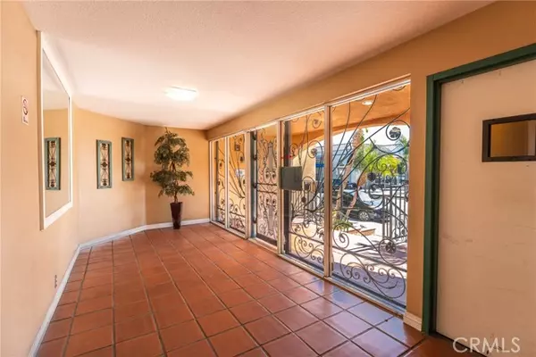 Long Beach, CA 90804,1207 Obispo AVE 107