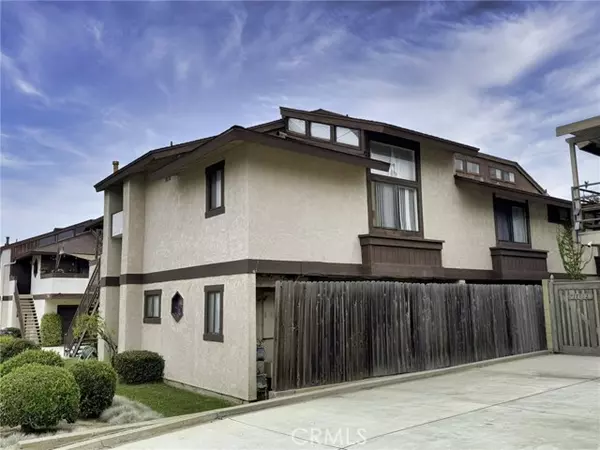 Huntington Beach, CA 92649,17108 Sims LN