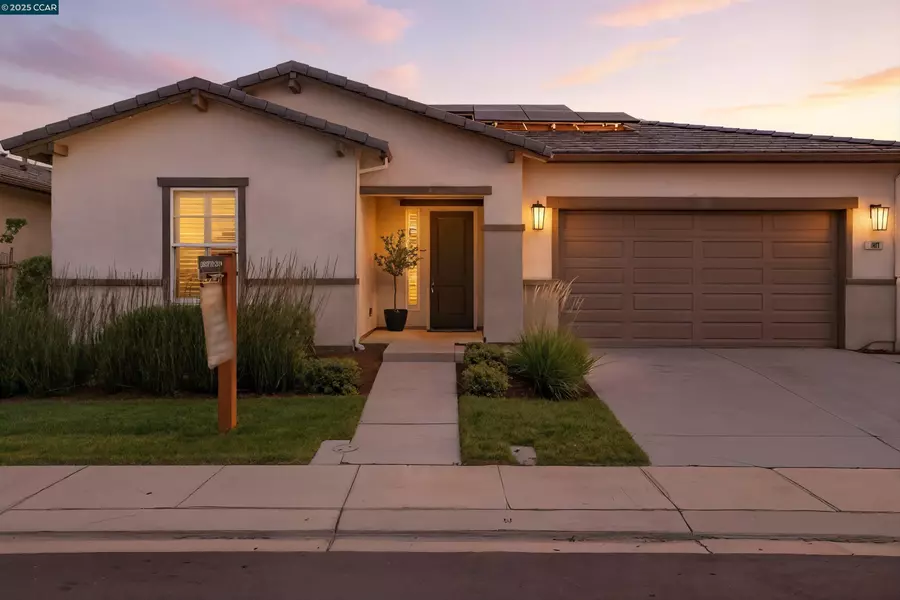 701 Victoria DR, Manteca, CA 95336-4419