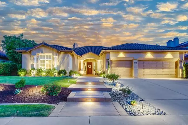 375 Camino Bailen, Escondido, CA 92029