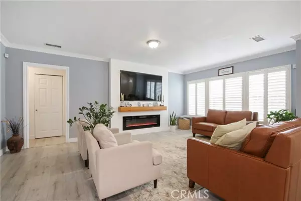 Lynwood, CA 90262,11612 Virginia AVE