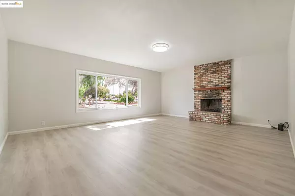 Fremont, CA 94538,4899 Calaveras Ave