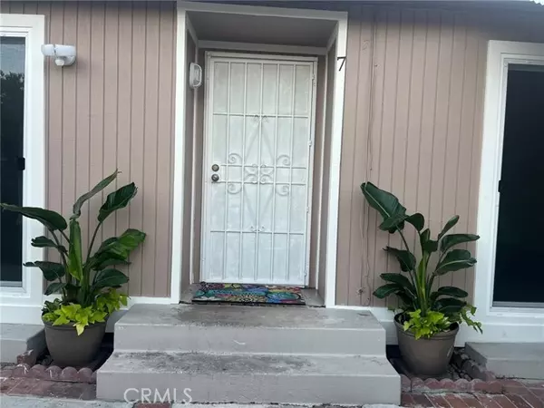 Laguna Hills, CA 92653,25896 Via Lomas 7