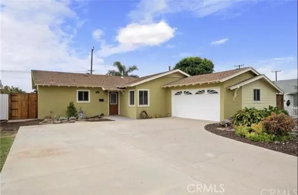 5082 Linda CIR, Huntington Beach, CA 92649