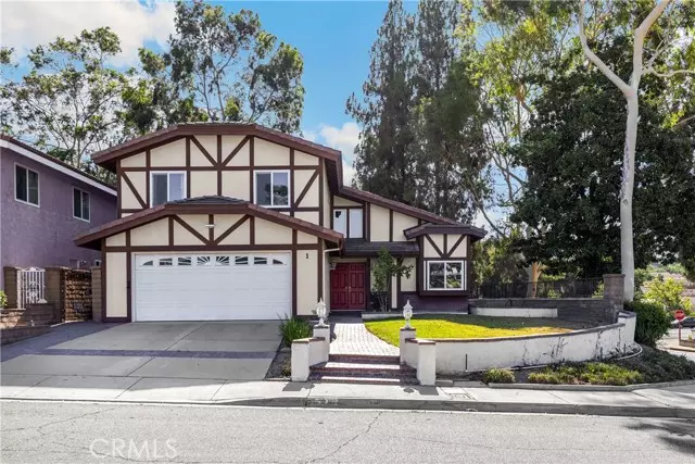 1 Country Wood DR, Pomona, CA 91766