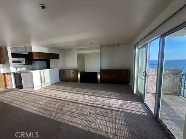 Redondo Beach, CA 90277,555 Esplanade 213