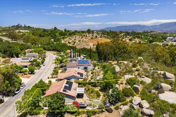 Escondido, CA 92026,28551 Meadow Glen Way W