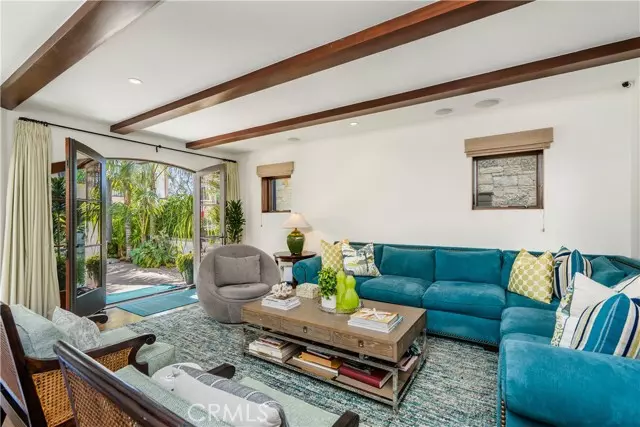 321 9th ST, Manhattan Beach, CA 90266