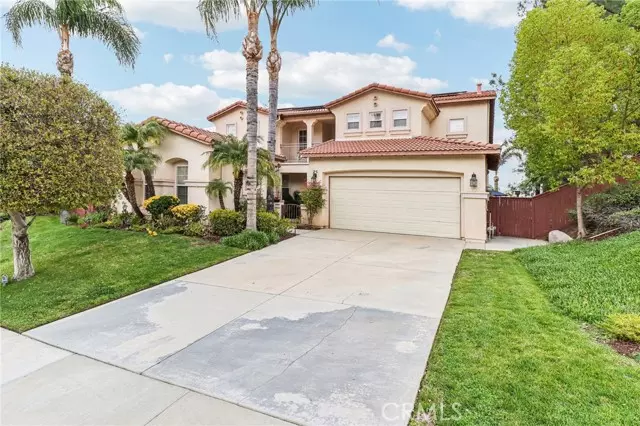 25 Vista Toscana, Lake Elsinore, CA 92532
