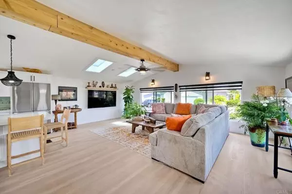 Oceanside, CA 92057,1447 Puritan DR