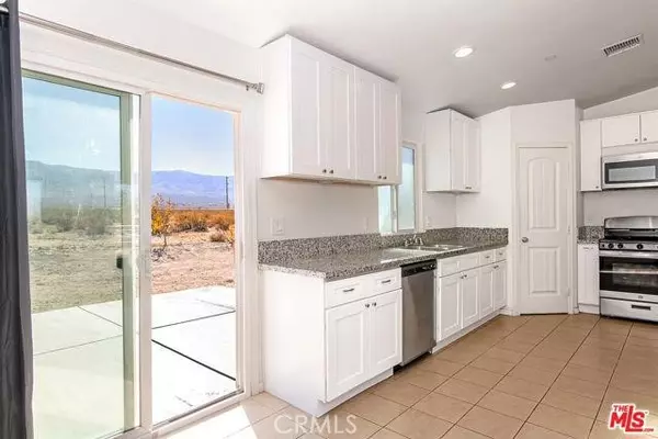 Lucerne Valley, CA 92356,33393 EL DORADO DR