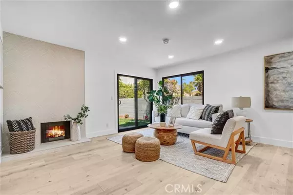 Santa Ana, CA 92703,738 Amberwood DR