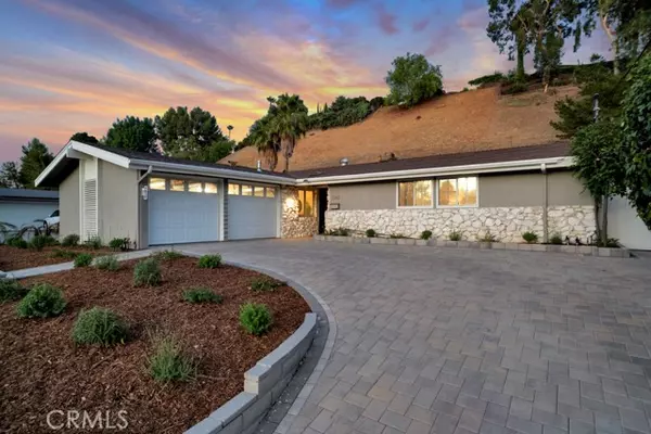 5740 Laramie AVE, Woodland Hills, CA 91367