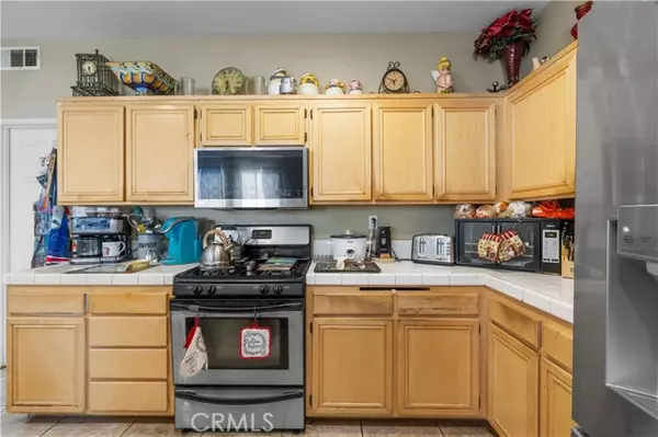 Palmdale, CA 93552,37433 56th ST