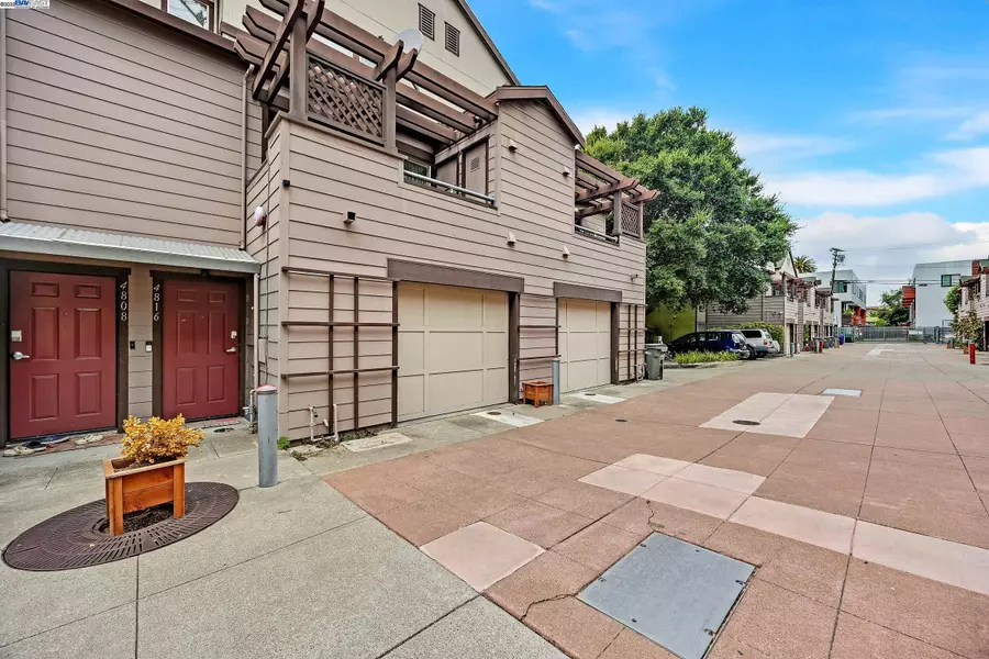 4816 San Pablo Ave, Emeryville, CA 94608