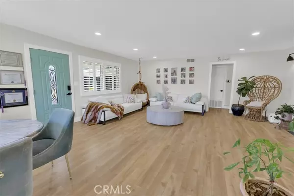 La Habra, CA 90631,220 Painter ST