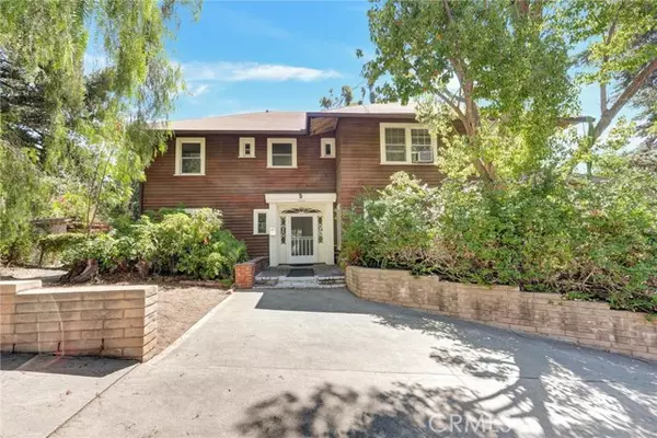1012 Glencoe Heights DR, Glendora, CA 91741