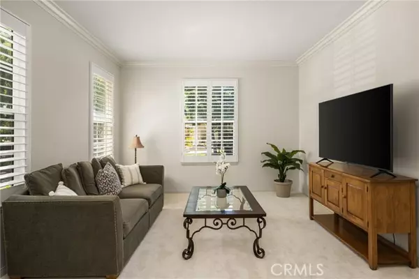 Irvine, CA 92602,34 Sebastian