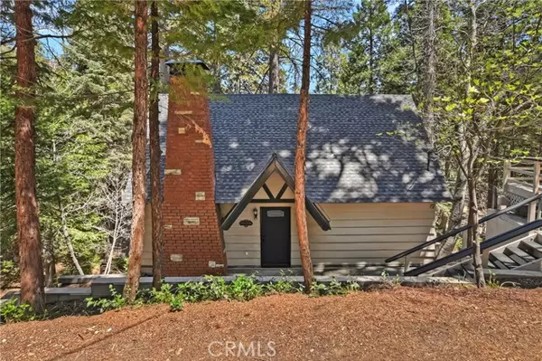 377 Hillside RD, Lake Arrowhead, CA 92352