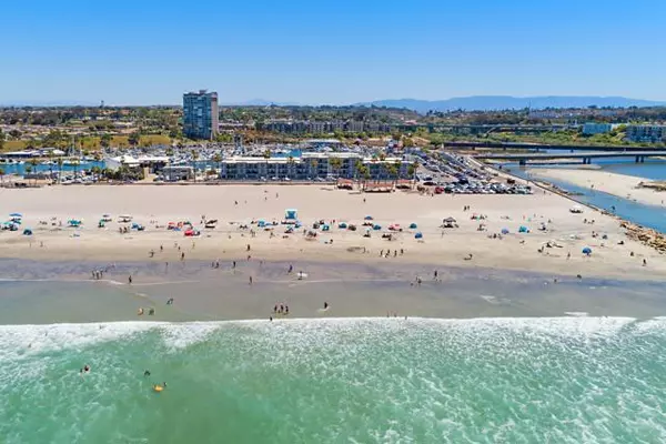Oceanside, CA 92054,1202 N Pacific St 106B