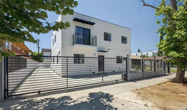 Van Nuys, CA 91411,14732 Gilmore ST 2