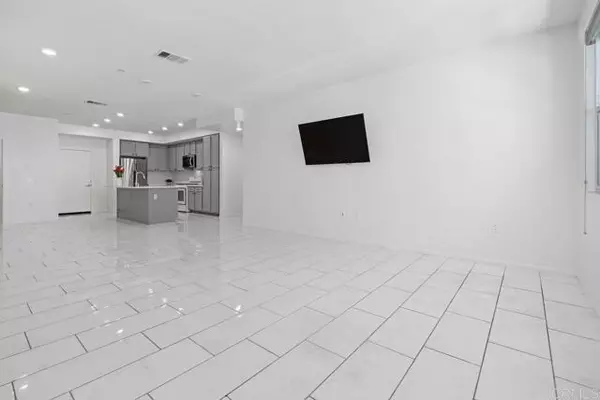 Chula Vista, CA 91915,2040 Mindoro Lane 4