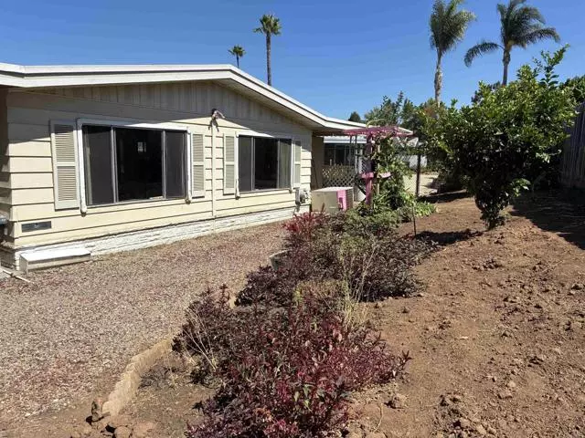 2250 N Broadway 69, Escondido, CA 92026