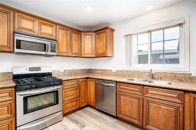 Long Beach, CA 90808,5129 E Coralite ST