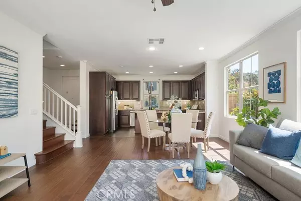 Irvine, CA 92618,42 Land Grant